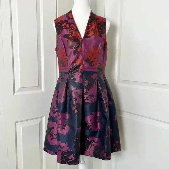 Vince Camuto  Metallic Jacquard Roses Fit & Flare Party Dress Red Purple Size 10 - Picture 1 of 15